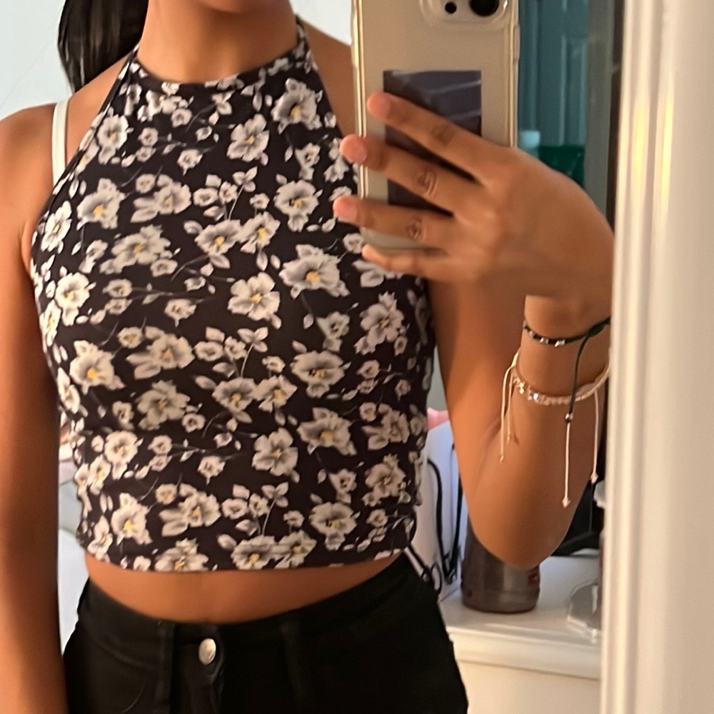 Floral open back cropped top